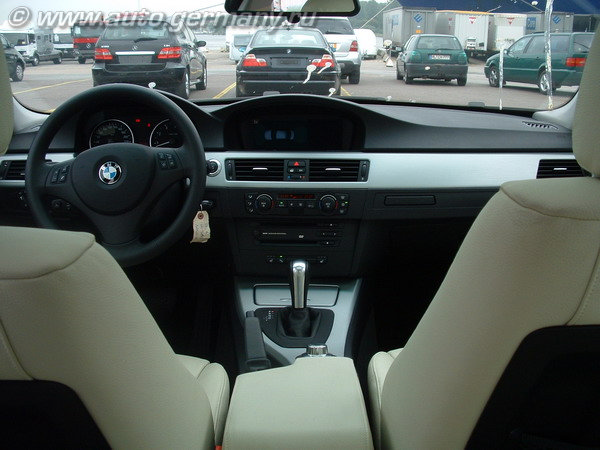 BMW 330 (110)